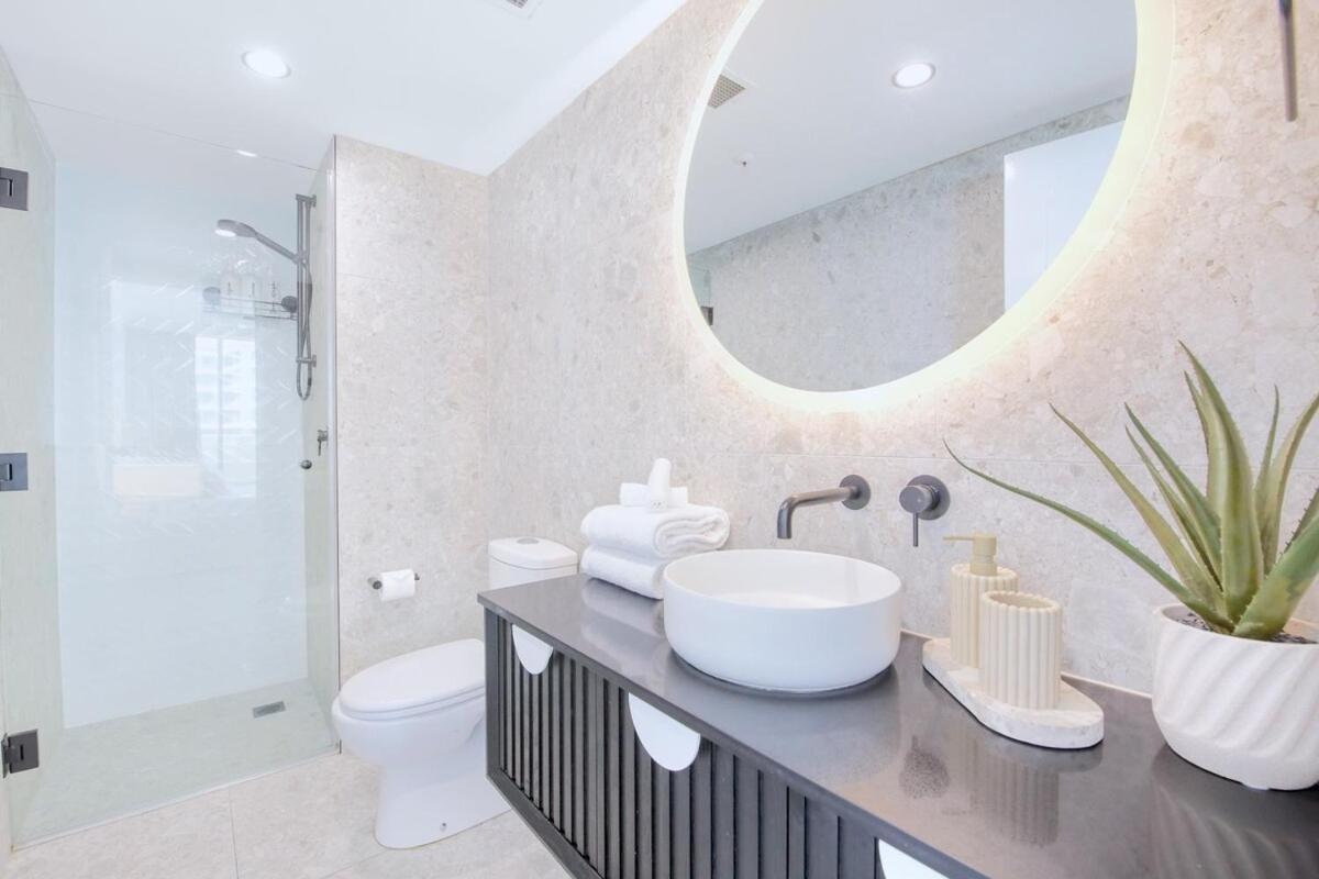Welcome To Paradise Ocean Views From Every Apartment Gold Coast
